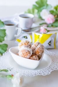 Scopri di più sull'articolo Baci al caffè e cocco